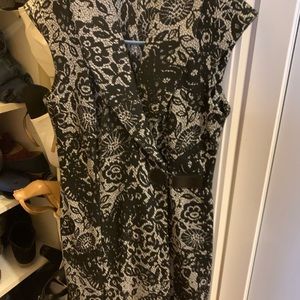Calvin Klein lace print size 6 wrap dress